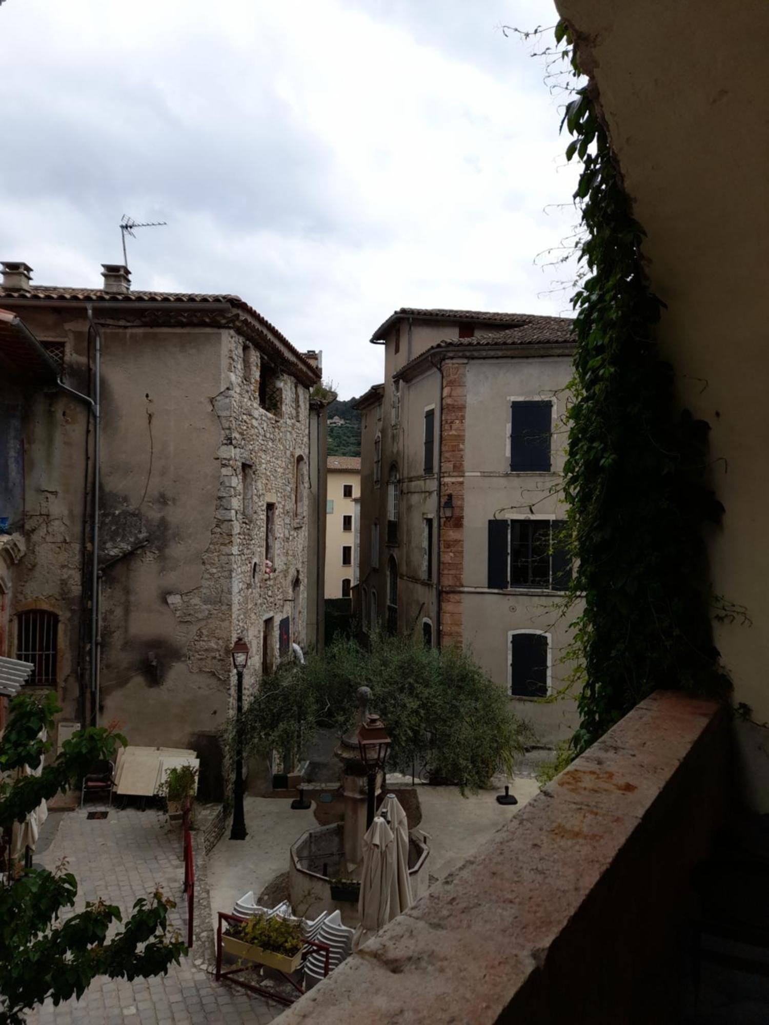 La Tour De Pezene Acomodação com café da manhã Anduze Exterior foto